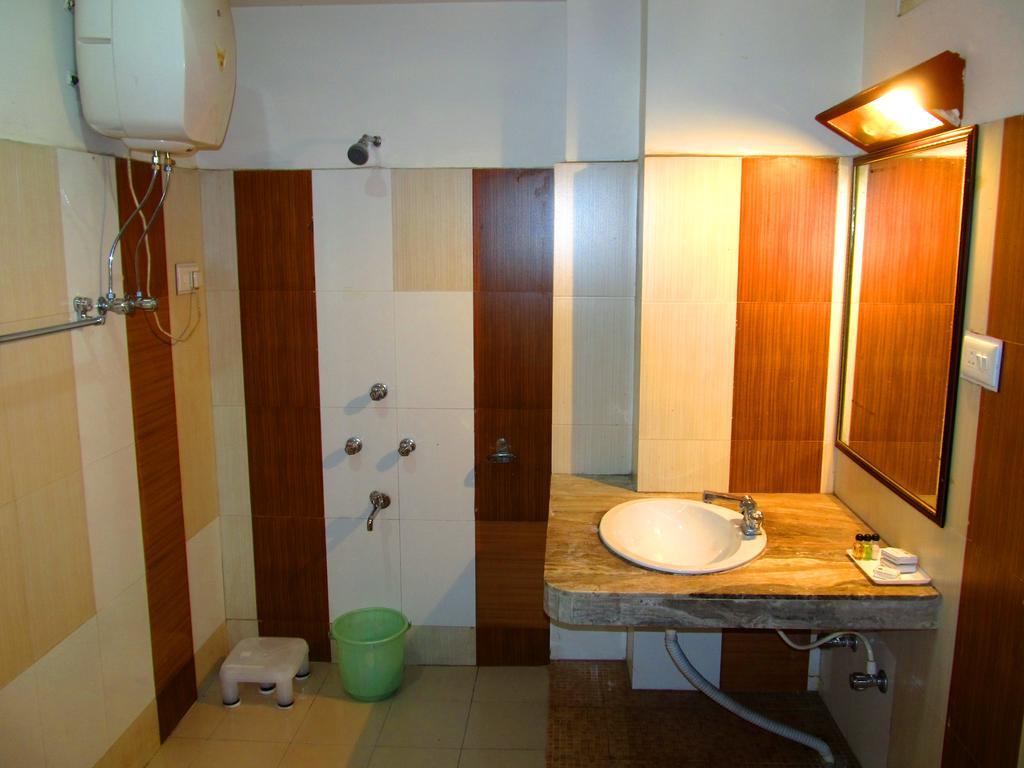 Hotel Alpine Crest Гангток Екстериор снимка